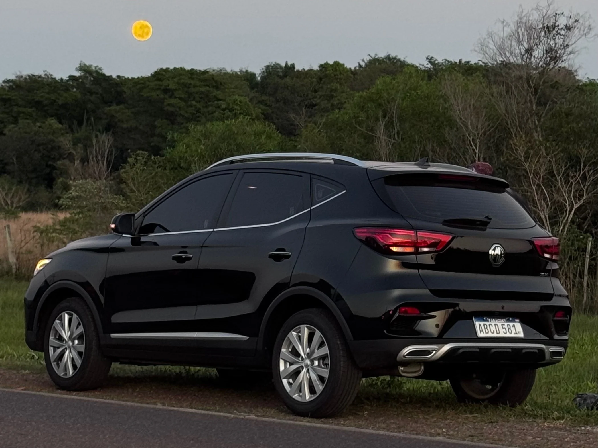 SUV